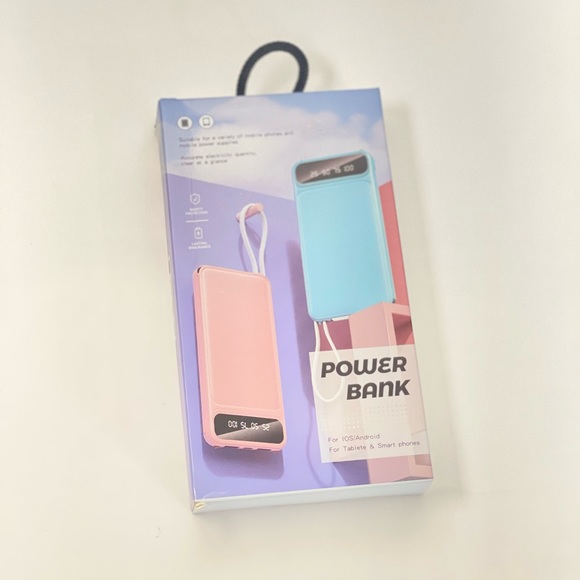 Power Bank 10000mAh USB-C,A, Charges Smartphones Tablets. Torch light, Display. - Picture 3 of 7